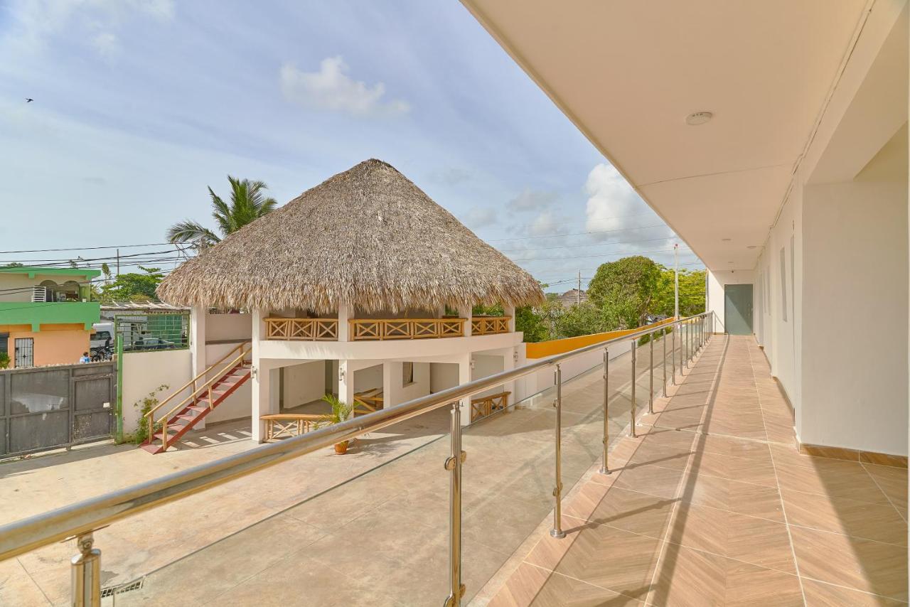 Sun Express Hotel Pueblo Bávaro エクステリア 写真